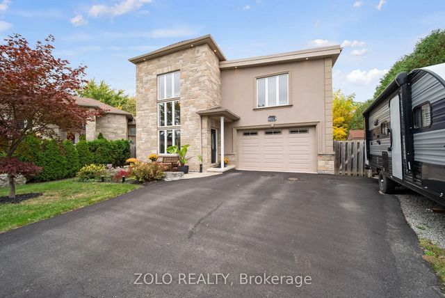 6911b Hickling Crescent, Mississauga