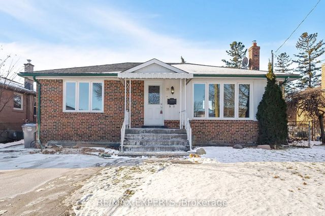 35 Edgemont Drive, Brampton