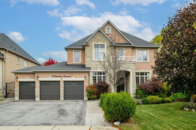 8 Calvados Crescent, Brampton
