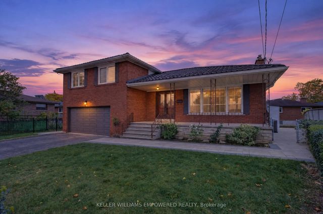 6 Archway Crescent Main, Toronto W05