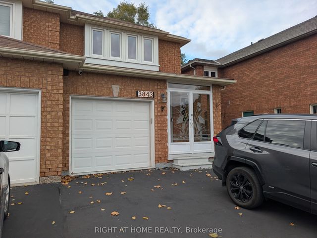 3843 Densbury Drive Upper, Mississauga