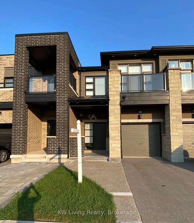400 Wheat Boom Drive N, Oakville