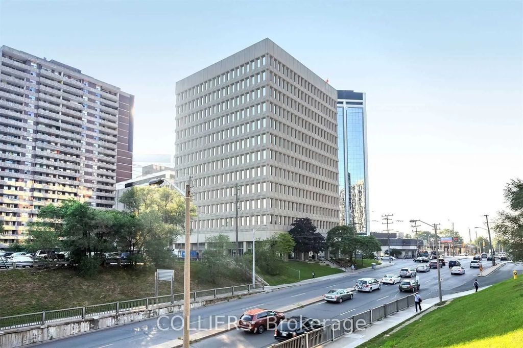 1243 Islington Avenue 702, Toronto W08