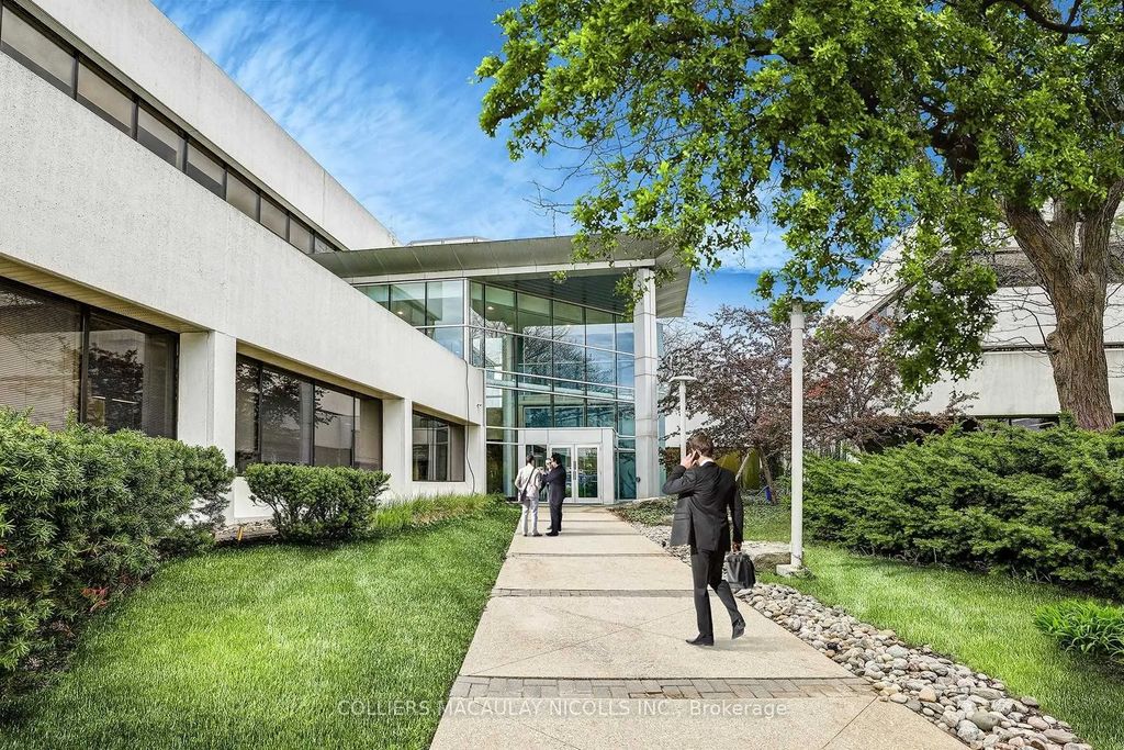 6860 Century Avenue A, Mississauga