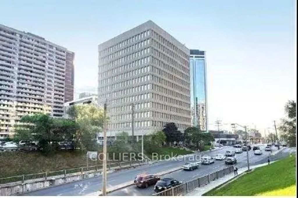 1243 Islington Avenue 907, Toronto W08
