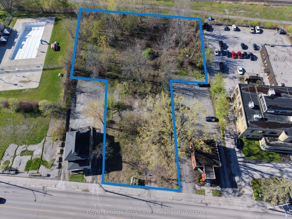 133 Dundas Street E, Belleville