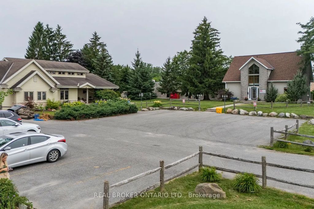 2188 Robertson Road, Bells Corners and South to Fallowfield