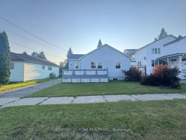 64 Toronto Avenue, Wawa
