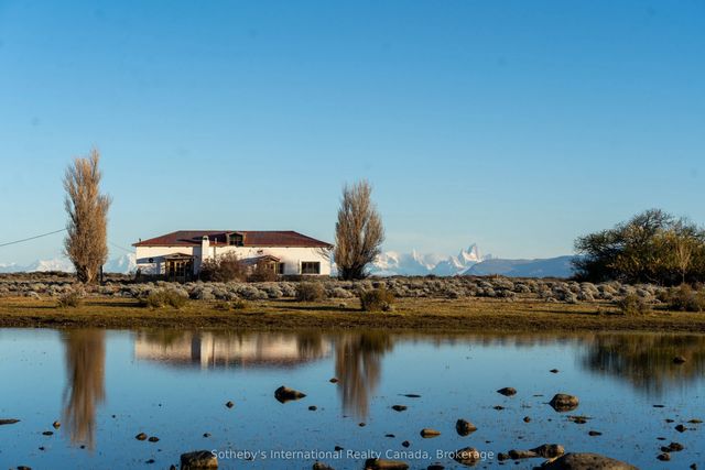 * Estancia Punta Del Lago * N/a, Out of Area