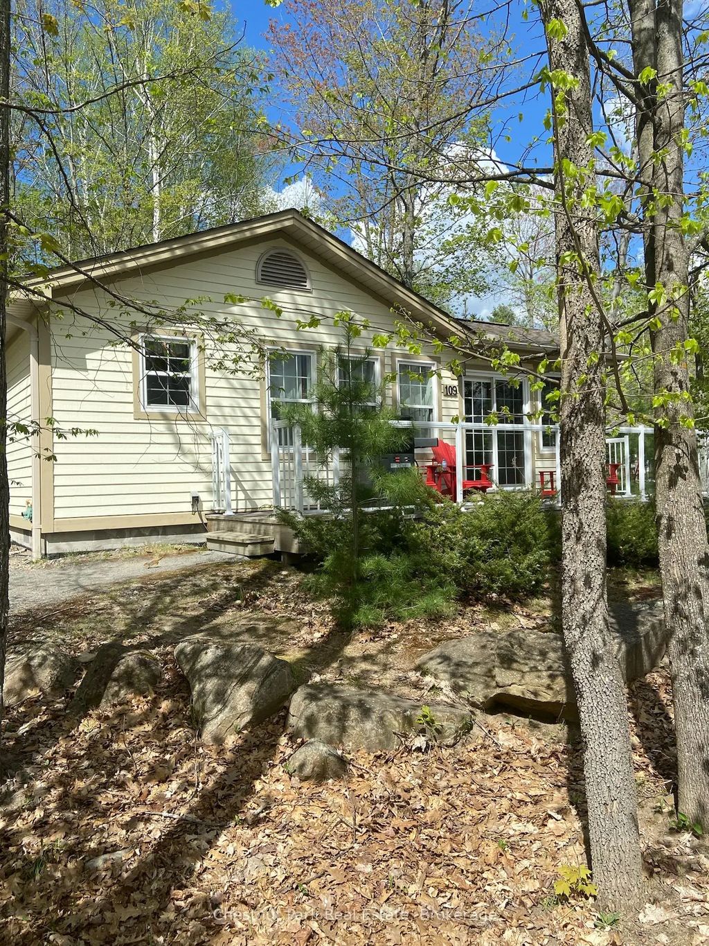 1052 Rat Bay Rd 109-1 Road, Lake of Bays