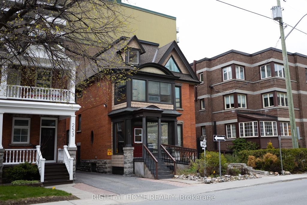 249 Mcleod Street, Ottawa Centre