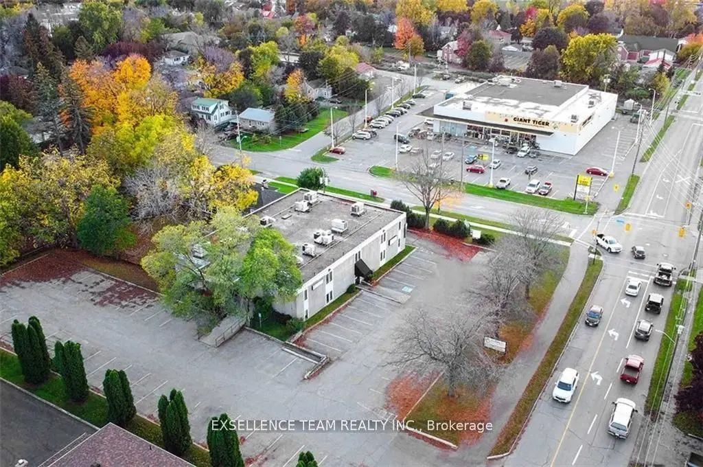309 Unit 104 Park Street, Brockville