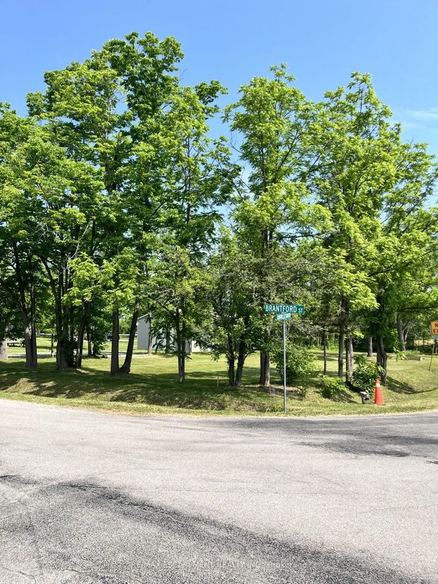 Lot 5 Centre Street S, Brant