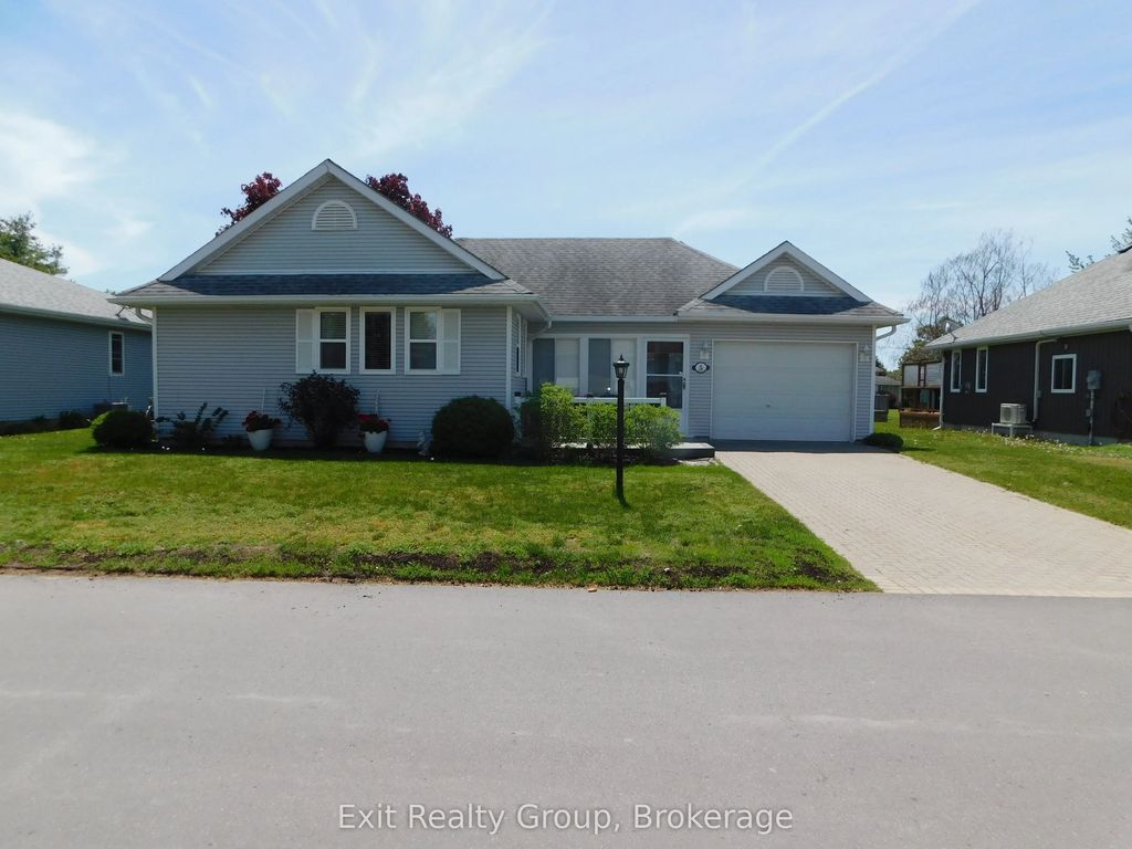 5 Empire Boulevard, Prince Edward County