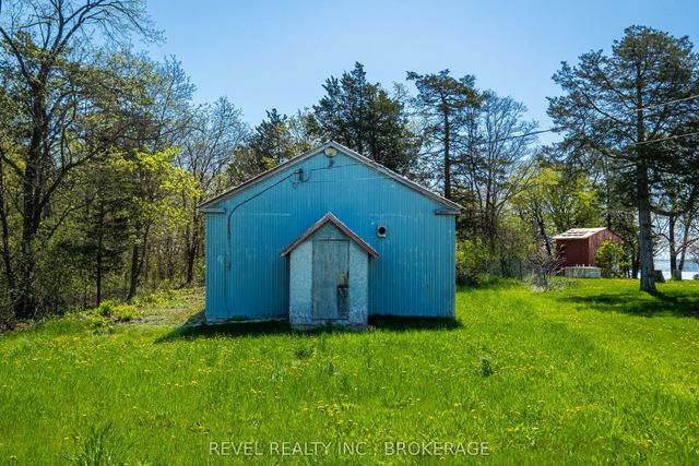 2186 Highway 49 Highway, Prince Edward County