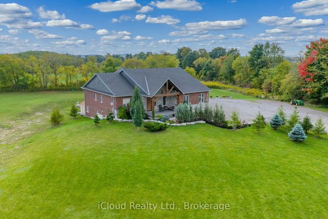 9449 Wellington 22 Road, Erin