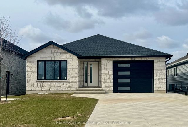 448 Burnside Street, Saugeen Shores