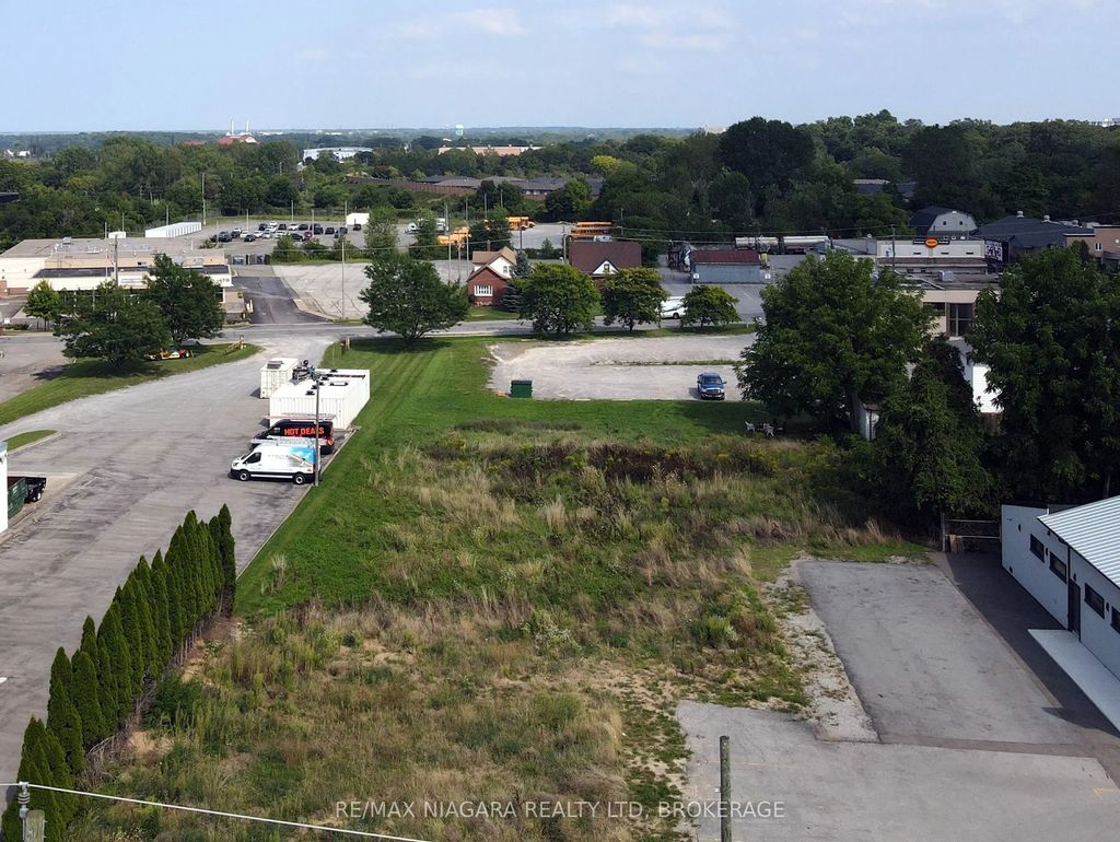 4354 Drummond Road, Niagara Falls