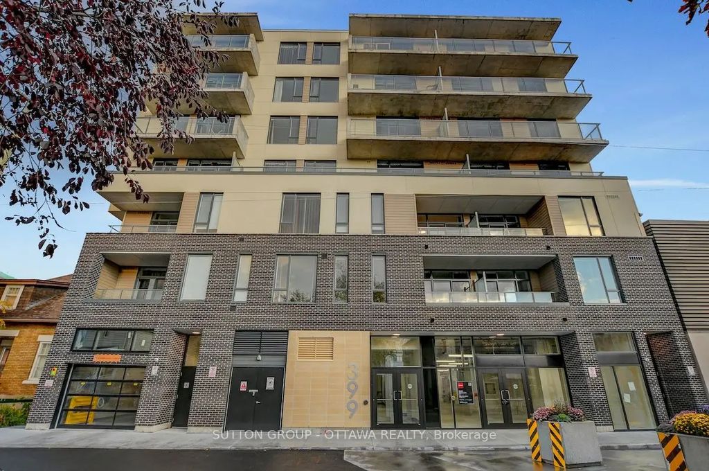 399 Winston Avenue, Carlingwood - Westboro and Area