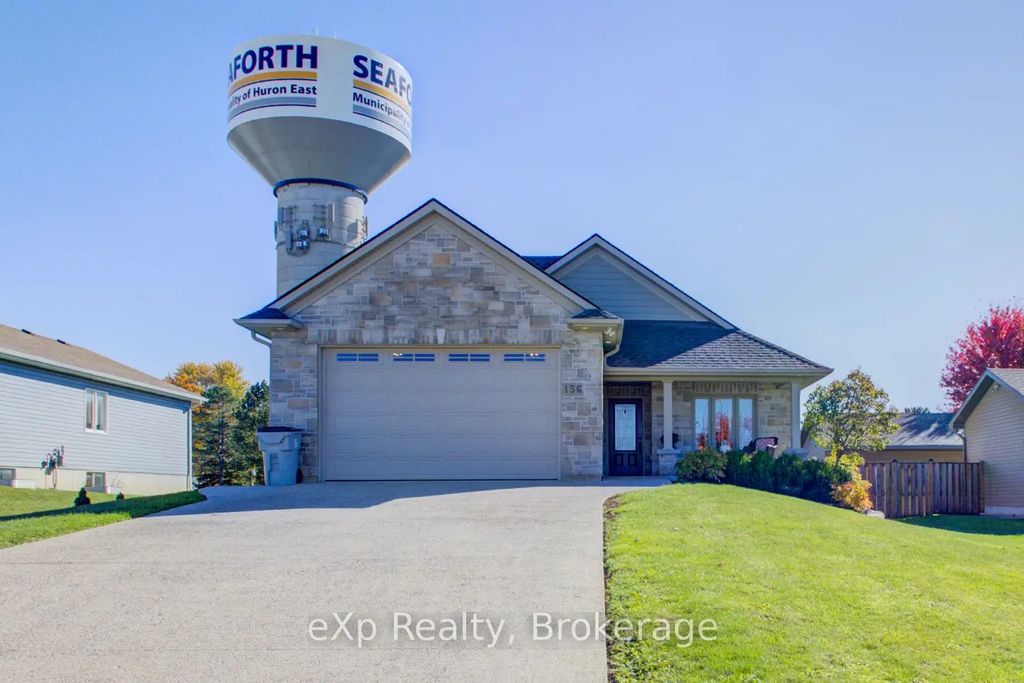 156 Sparling Street, Huron East