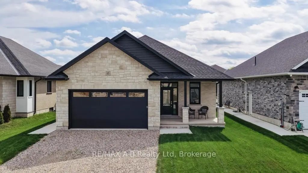 15 Orchard Drive, Stratford