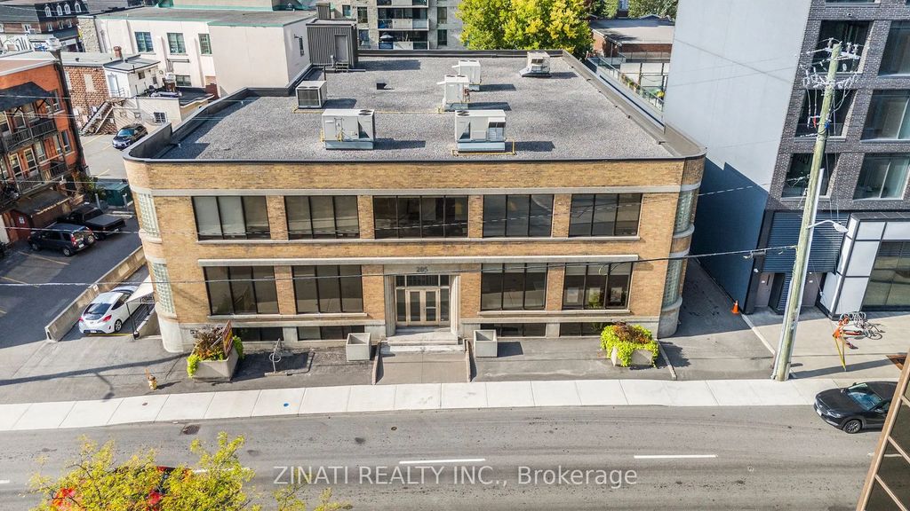 205 Catherine Street, Ottawa Centre