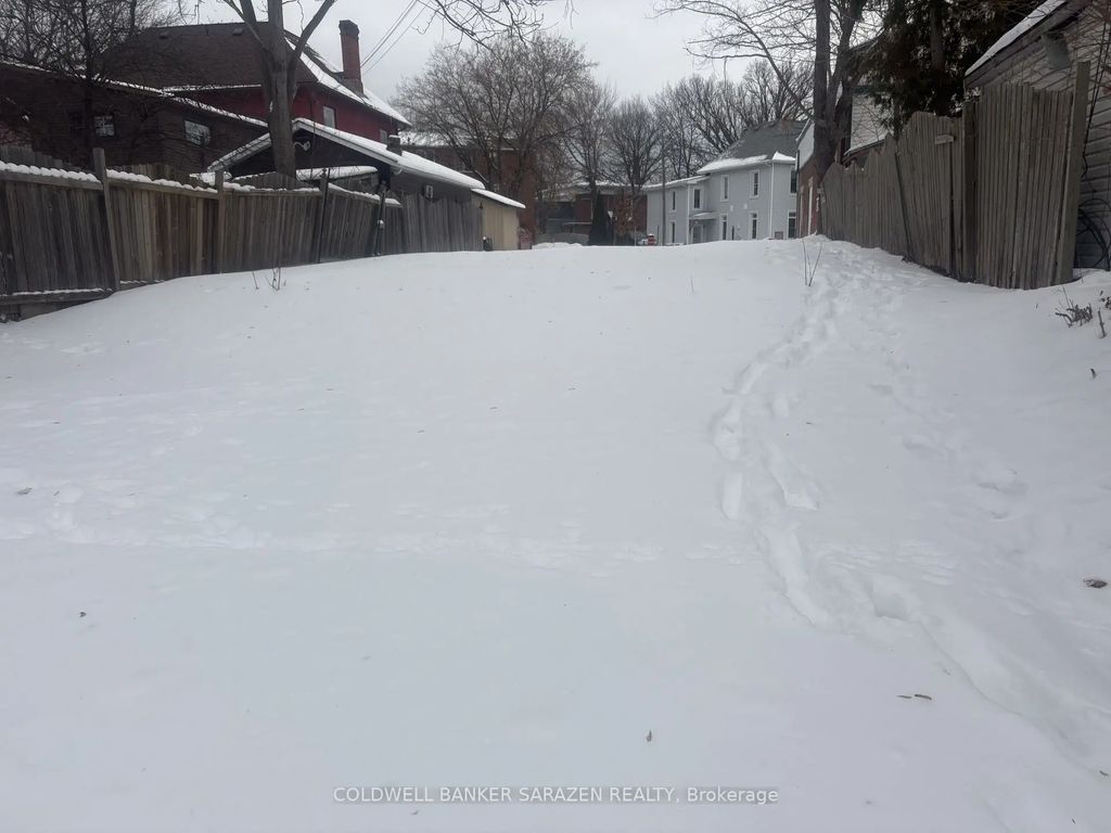 126 W Elgin Street W, Arnprior