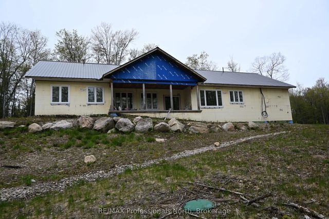 121 Loon Lake Road, Magnetawan