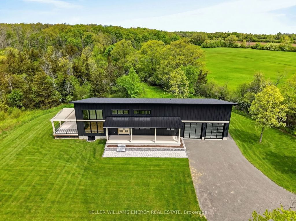 1032 Burr Road, Prince Edward County