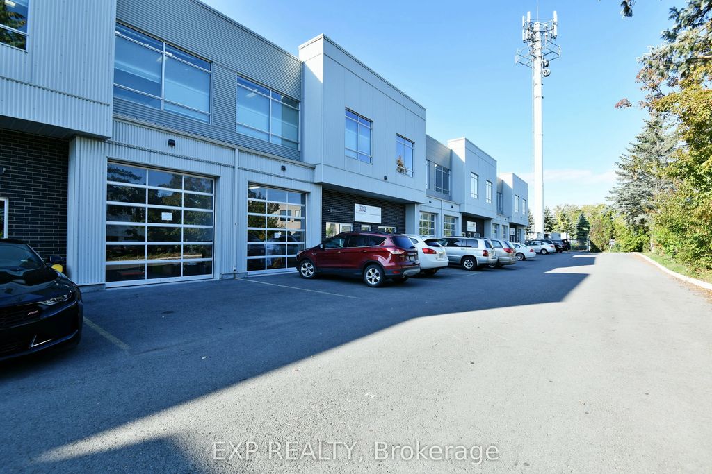 65 Denzil Doyle Court 213, Kanata