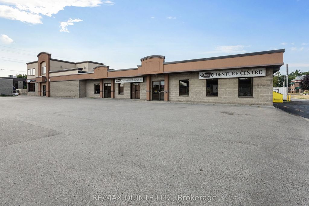 66 Dundas Street E, Belleville