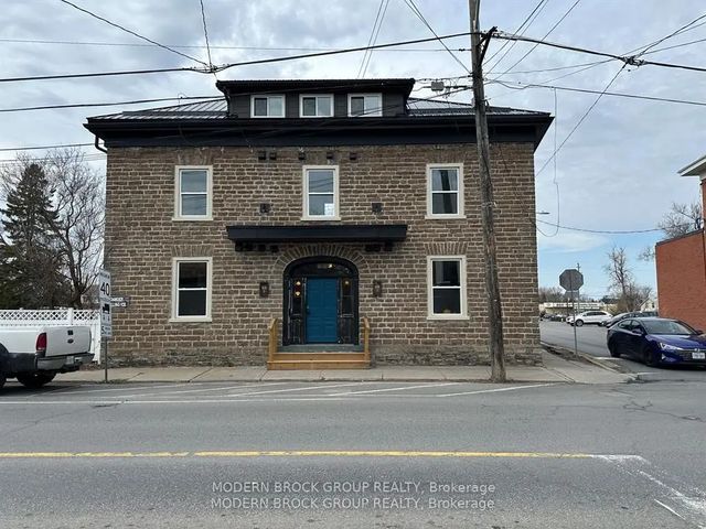 5 Clothier Street W 102, North Grenville