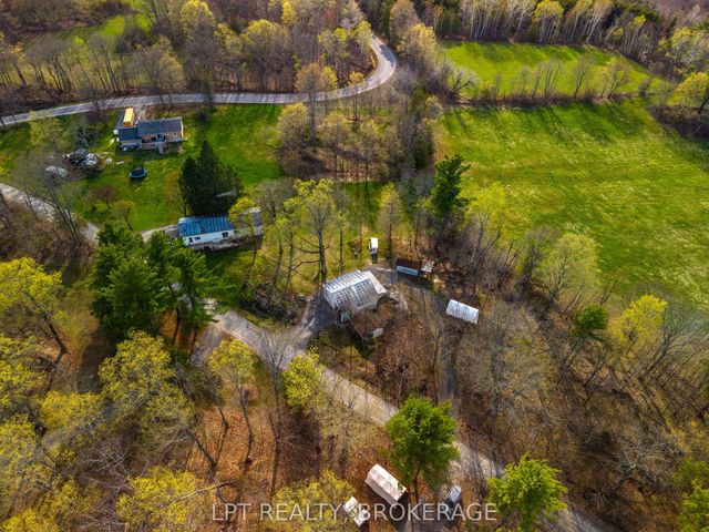 1023 Moon Road, Frontenac