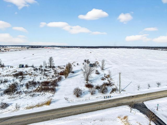 360 Lighthouse Drive, Haldimand