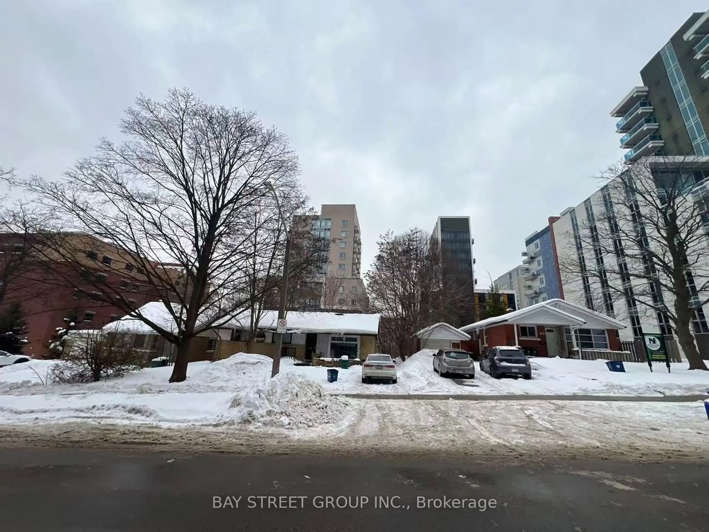 249 Sunview Street, Waterloo
