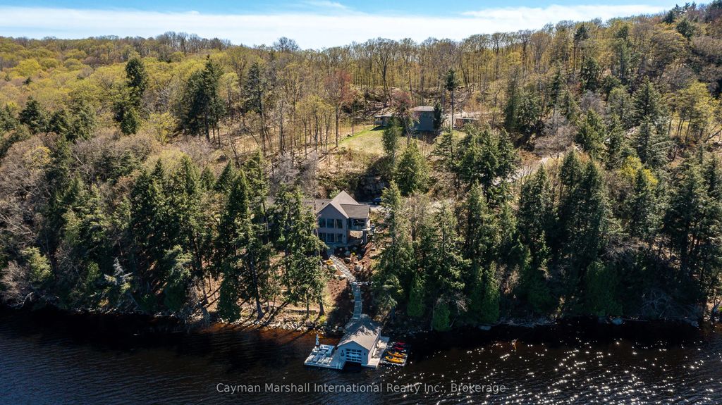 124 Claren Crescent, Huntsville