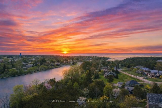 237 S Rankin Street, Saugeen Shores