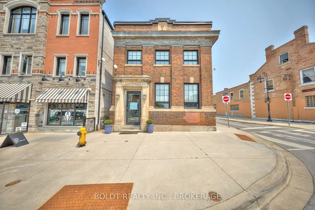 2 Front Street N, Thorold