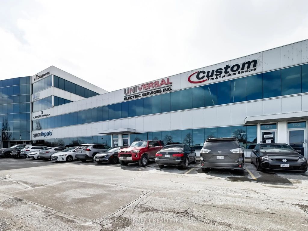 1100 South Service Road 104, Hamilton