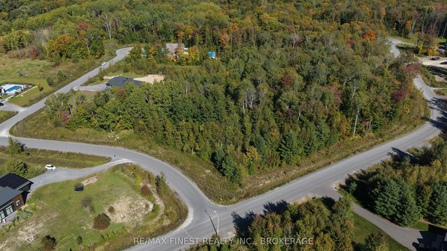 1581 Kinsella Drive, Orleans - Cumberland and Area