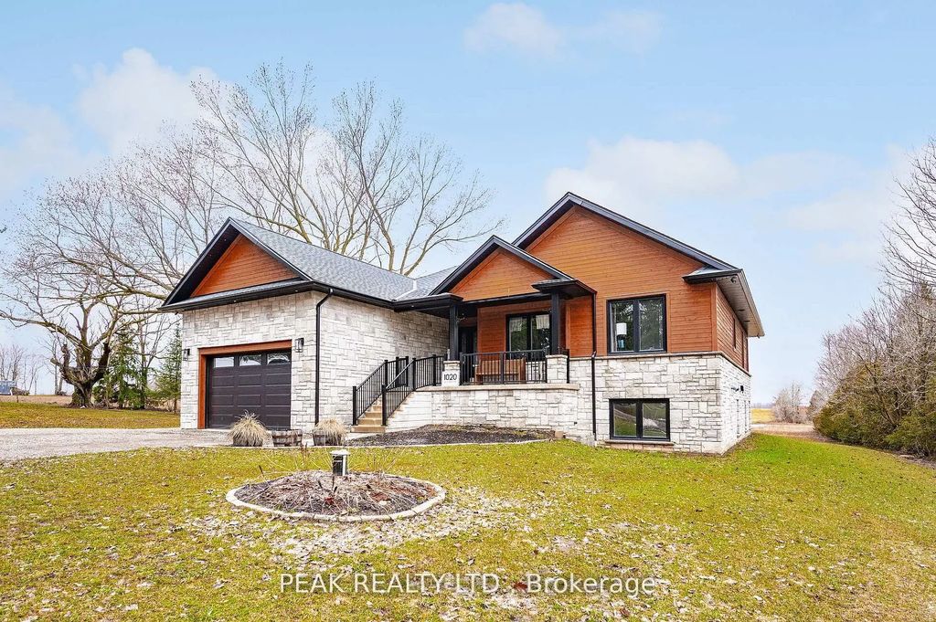 1020 Victoria Street, West Grey