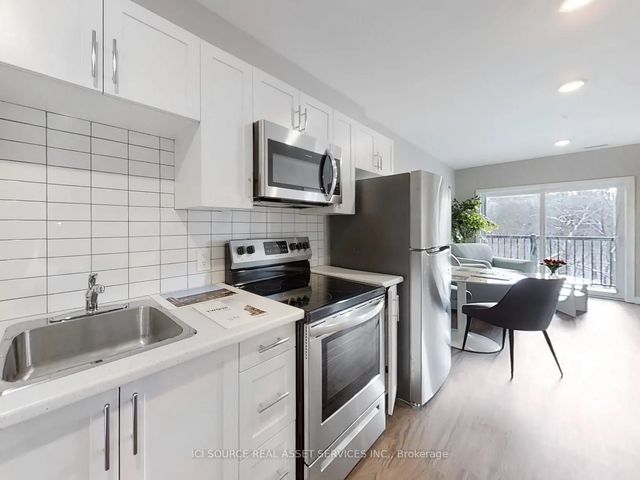 77 William Street N 305, Kawartha Lakes