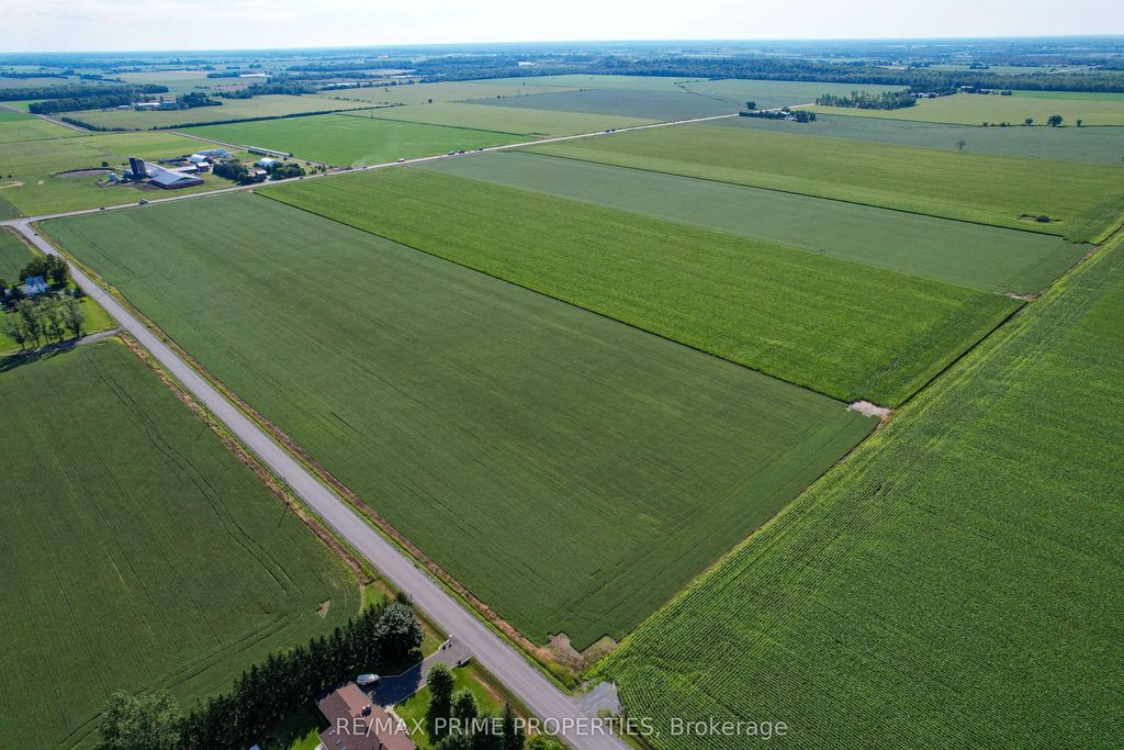 1458 Wall Road, Orleans - Cumberland and Area