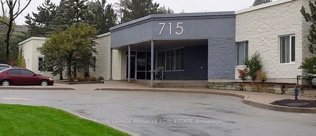715 Coronation Boulevard 8-d, Cambridge