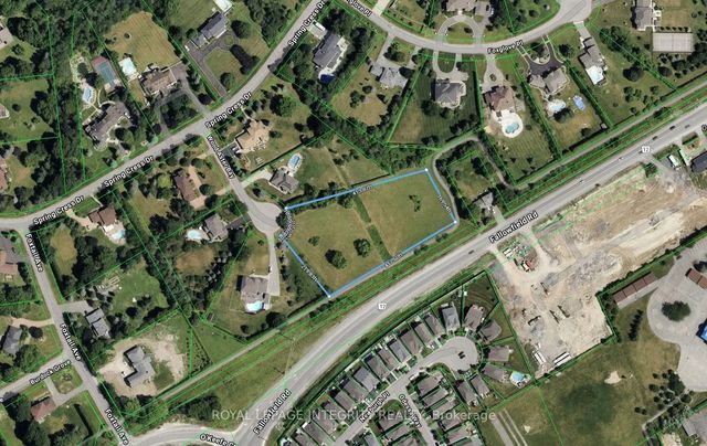 7 Wood Aster Bay N/a, Bells Corners and South to Fallowfield