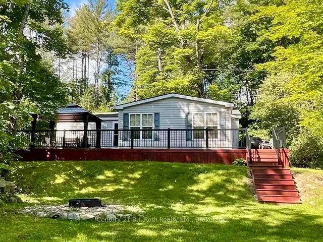 439 Springwater Crescent, Bracebridge