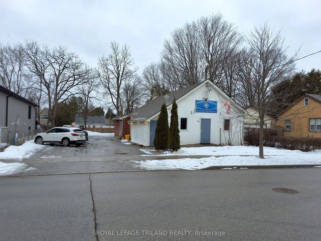 Photo of Listing #X12887604