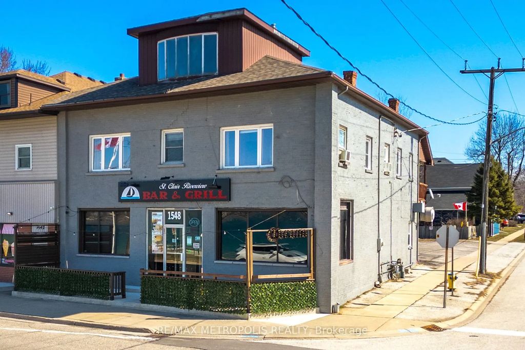 1548 St. Clair Parkway #1 Upper, St. Clair
