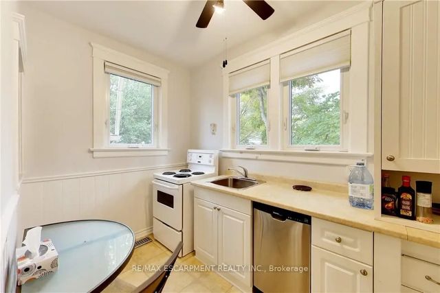 122 Forsyth Street East #1, Sarnia