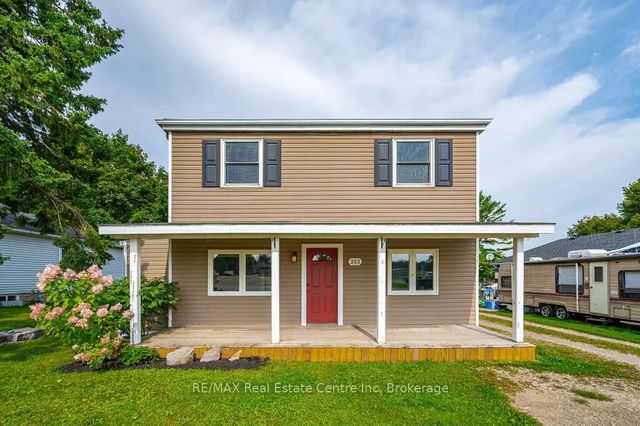 353 Wellington Street E, Wellington North
